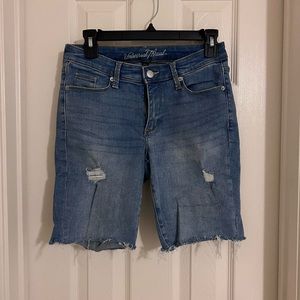 Universal Thread shorts